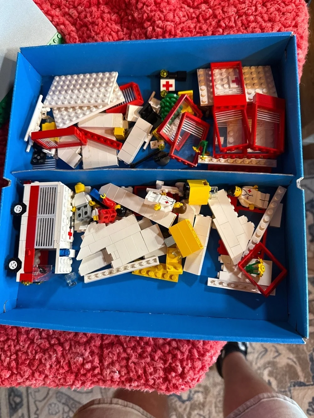Used LEGO LEGOLAND Town System 6380 Hospital Set Complete with Box and Instru.